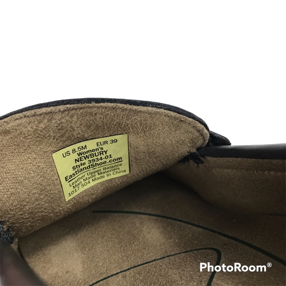 Eastland Newbury Black Leather Heeled Loafer - Picture 11 of 13